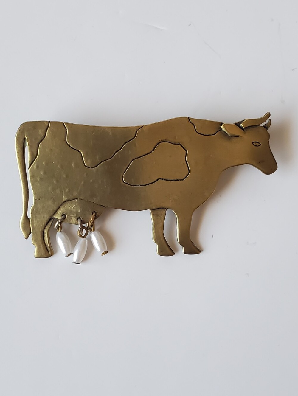 Vintage JJ Jonette Jewelry Brushed Brass Cow Brooch Pin with 3 Faux Pearl Udders